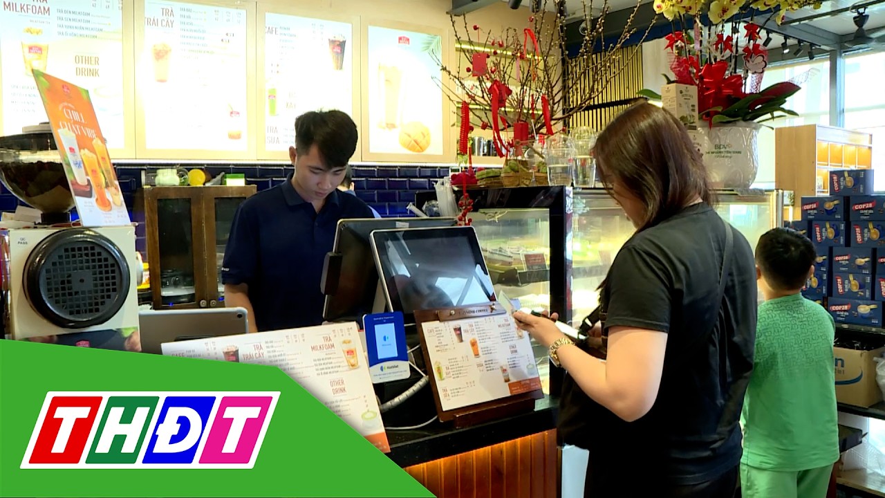 Sinh viên tất bật làm thêm ngày Tết | THDT