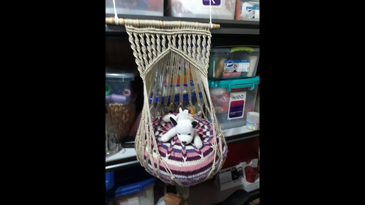 NelaCreaciones Colgante para gato, en macramé.