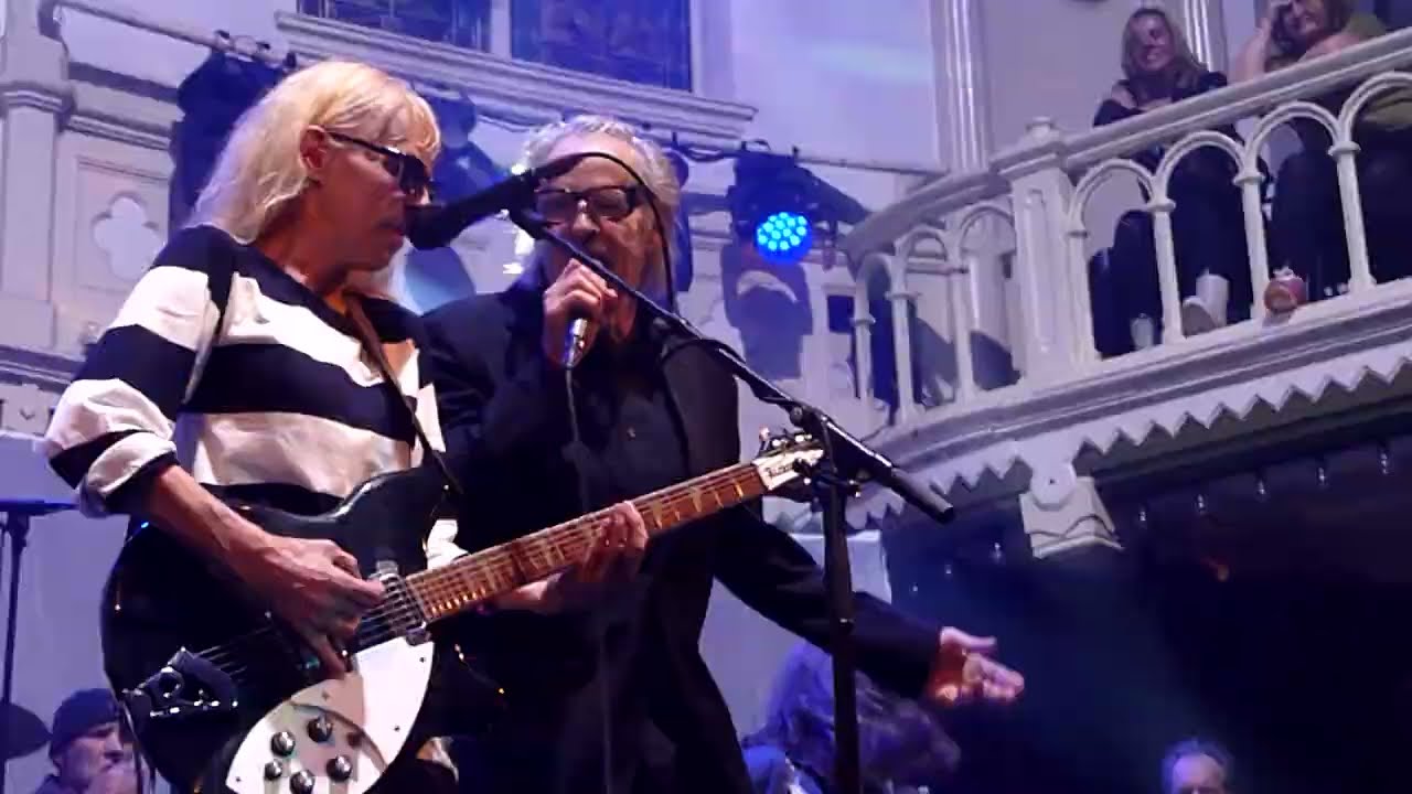 Bettie Serveert feat. Peter te Bos - Amsterdam -- LOVE SICK - Paradiso - 22 september 2023
