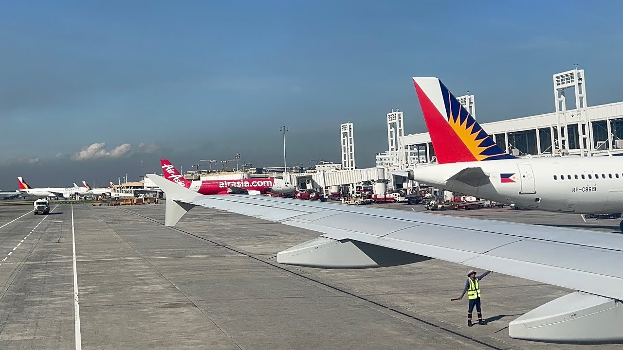 Philippine Airlines 2950 | Zamboanga - Manila | Clouds & Island Spotting | PAL Airplane Ride