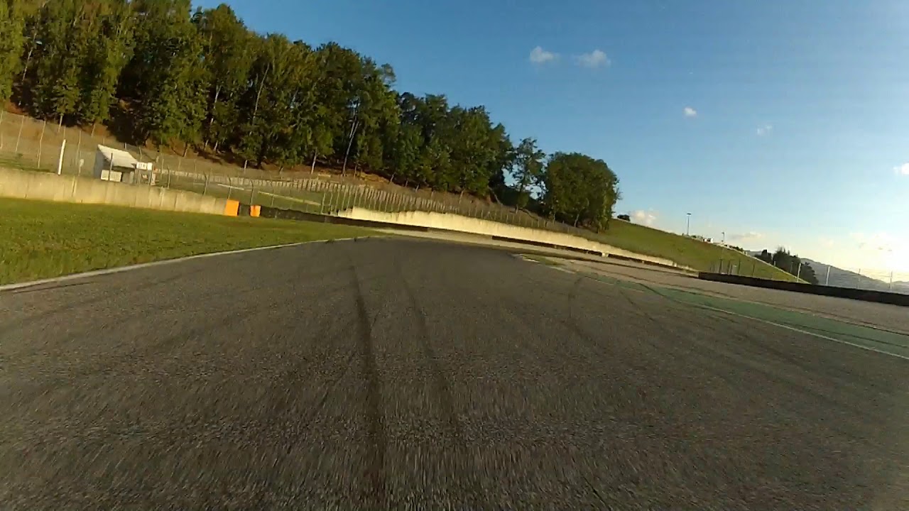 MUGELLO on-board lap 1:59:002 (Kawasaki zx10r 08)