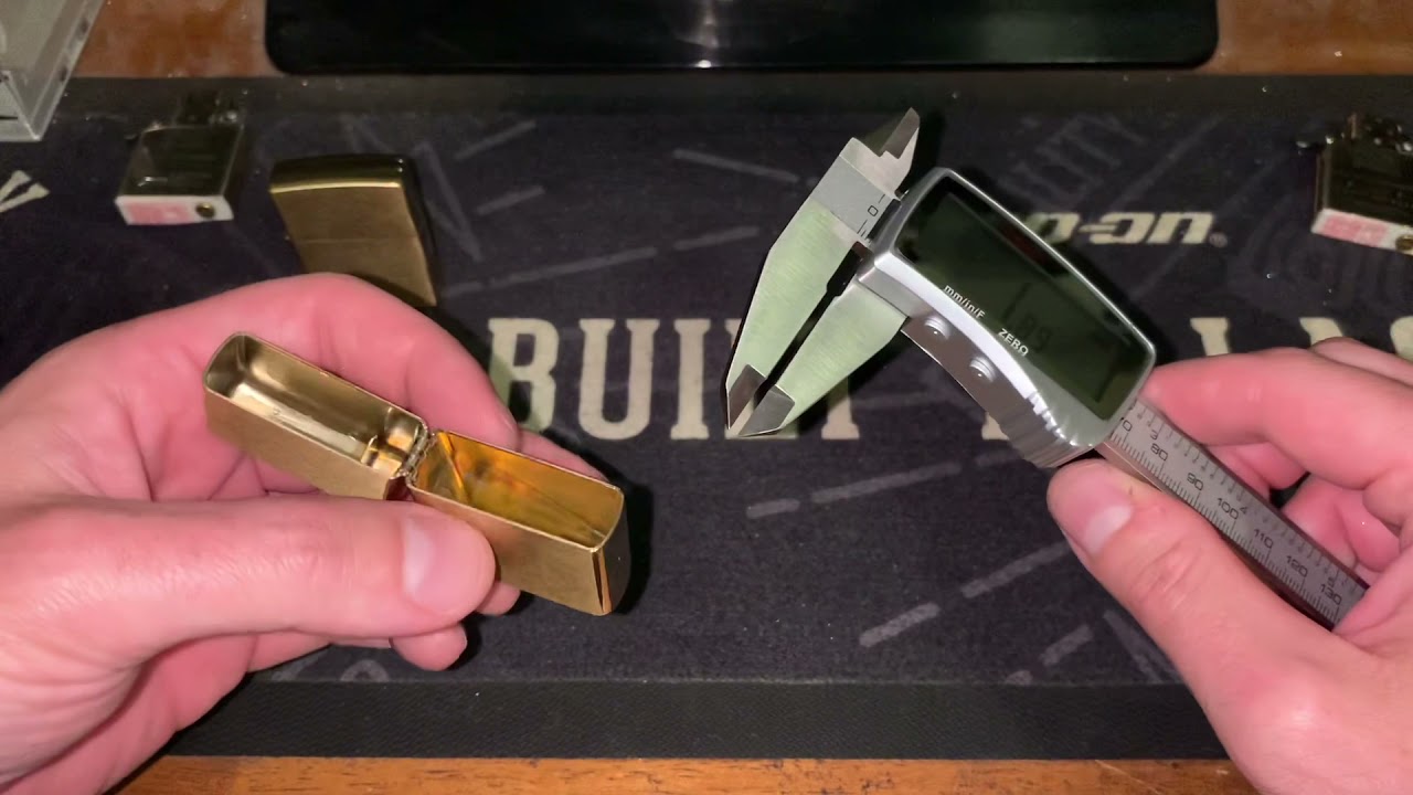 Zippo In Depth Comparison - Armor Case VS Standard