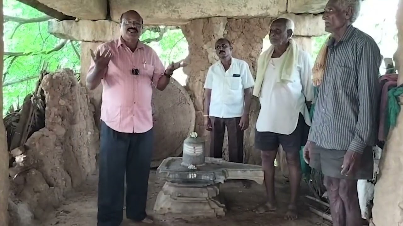 ಶಿಡ್ಲಘಟ್ಟ ತಾಲ್ಲೂಕಿನ ಜಂಗಮಕೋಟೆ ಹೋಬಳಿಯ ಮುತ್ತೂರು ಗ್ರಾಮದಲ್ಲಿರುವ ನೊಳಂಬರ ಕಾಲದ ಶಿವಲಿಂಗ | Sidlaghatta