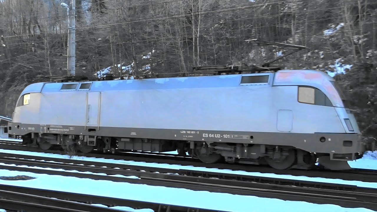 Feldkirch: 182 601 HUPAC Taurus, VMOBIL S-Bahnen & Railjet
