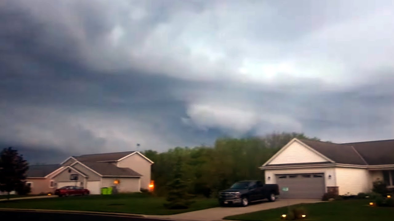 SURPRISE Tornadic Storm in WI - 5/7/24