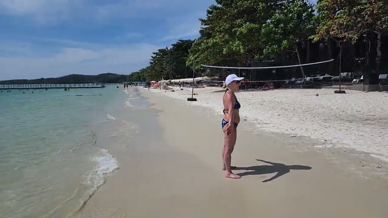 Sai Kaew Beach Walk Koh Samet Thailand