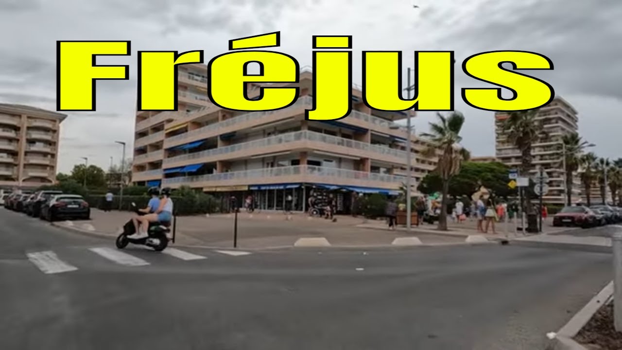 Downtown Fréjus - Driving- French region