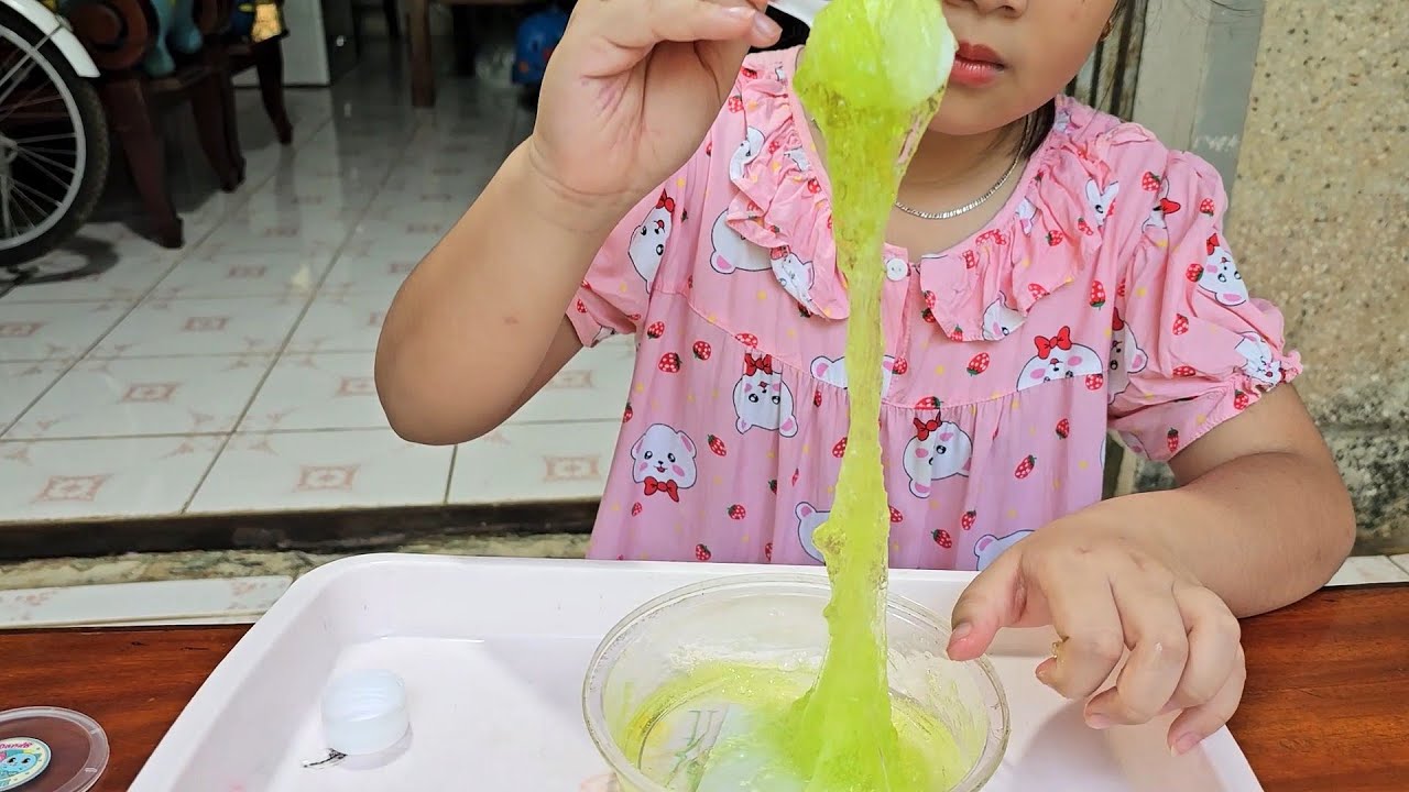 🧪🧫🦠 Muội tự làm slime tại nhà 😲❤️ Xí Muội Family Tập 418