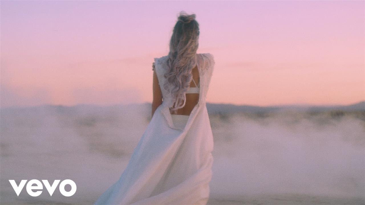 Delaney Jane - HOWL