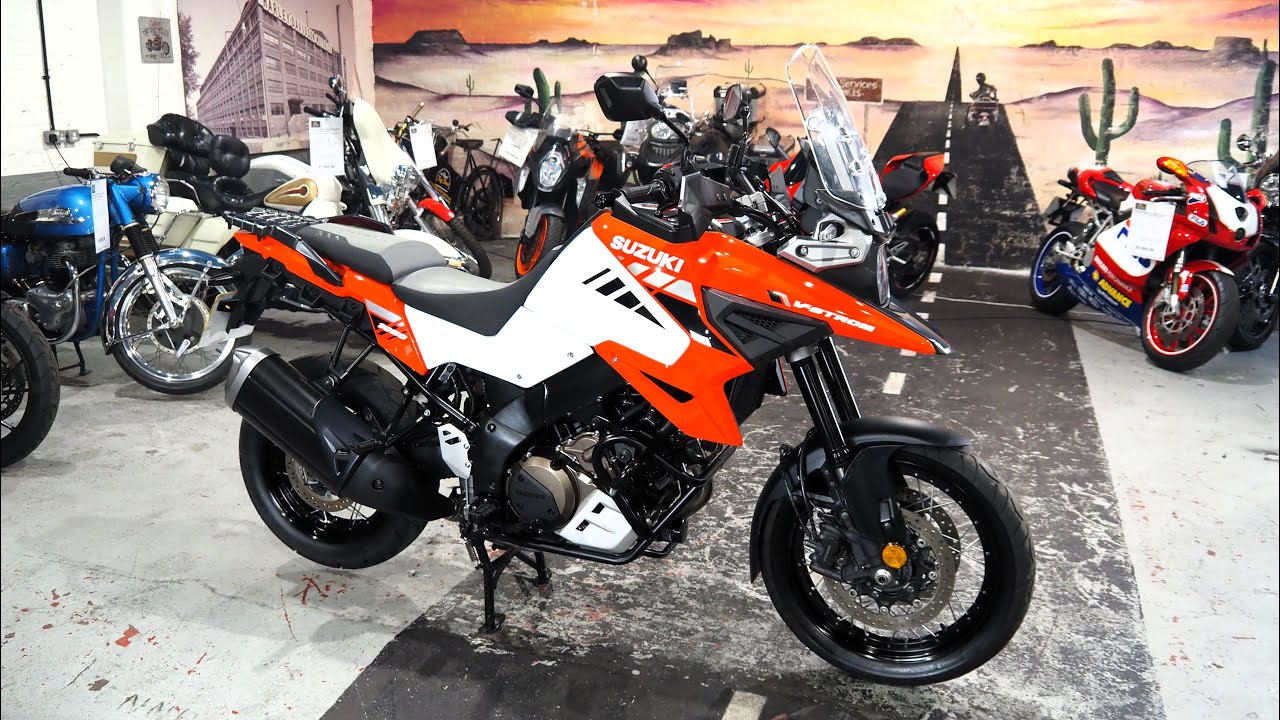 Suzuki DL 1050 V Strom RC, мотоцикл 2020 года. Запуск, осмотр.