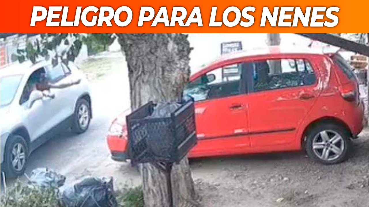 MIEDO TOTAL: UN HOMBRE OFRECE CARAMELOS A NENES ARRIBA DE UN AUTO