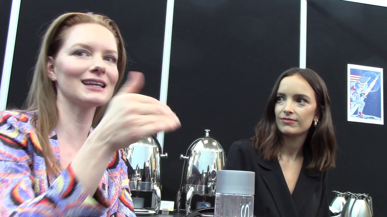 Wrenn Schmidt and Jodi Balfour from Apple TV+ show For All Mankind - NYCC Press Room