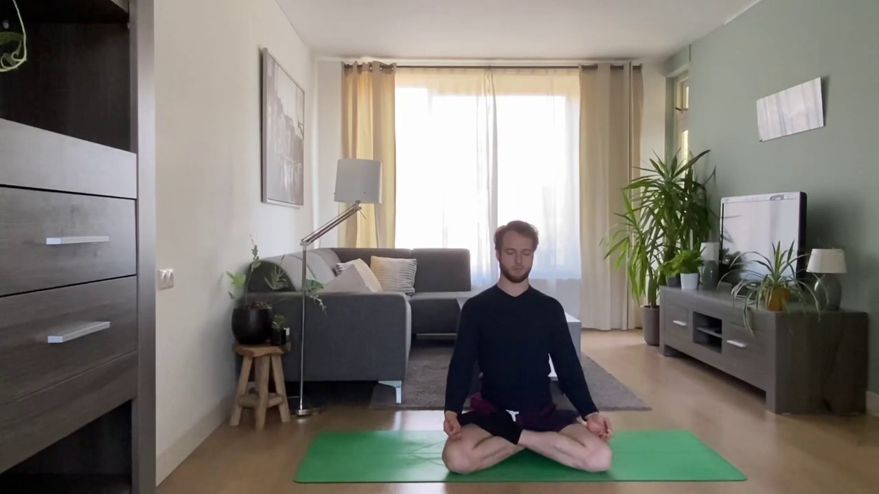 Heldhaftig at Home | Breathing into Meditation by Frank