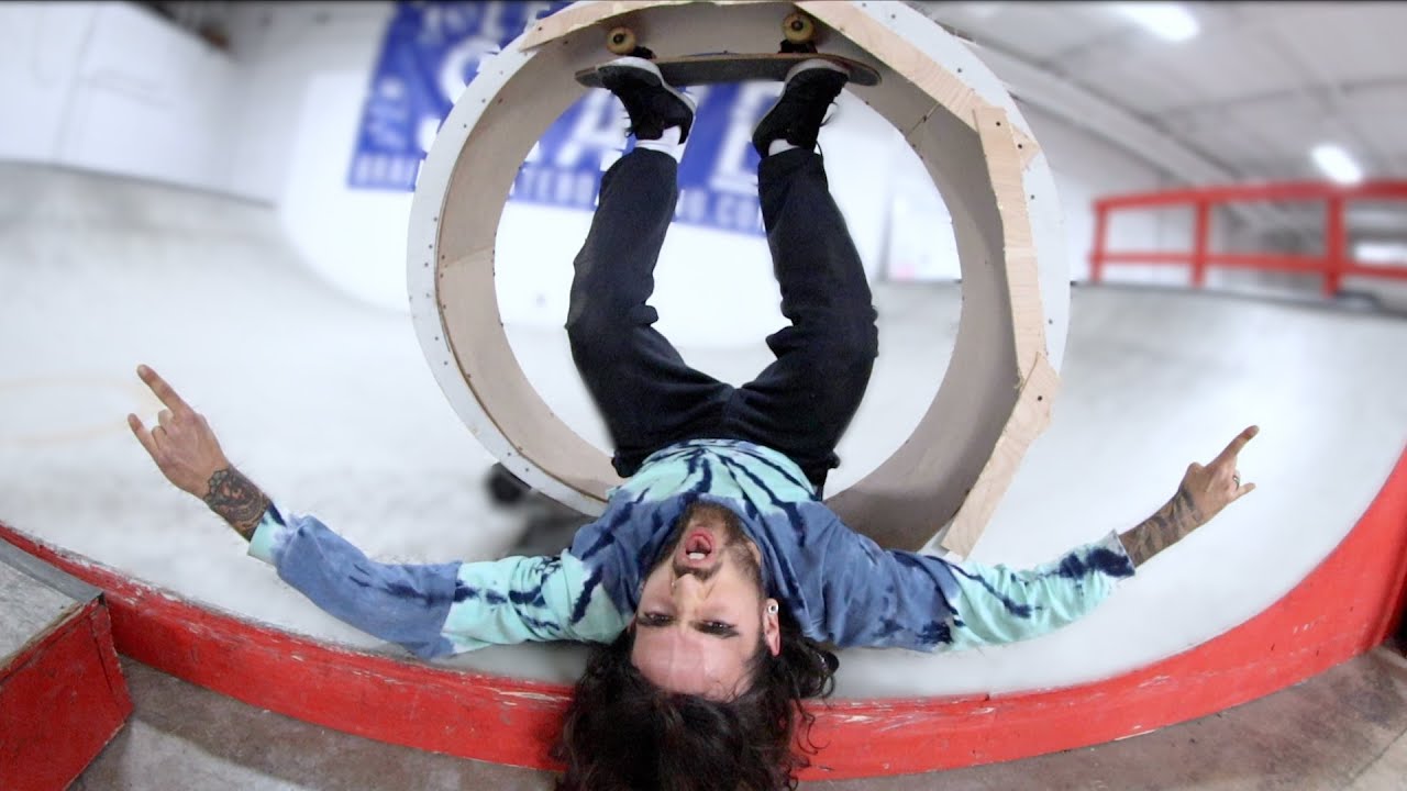 SKATEBOARD LOOP BEST TRICK CONTEST