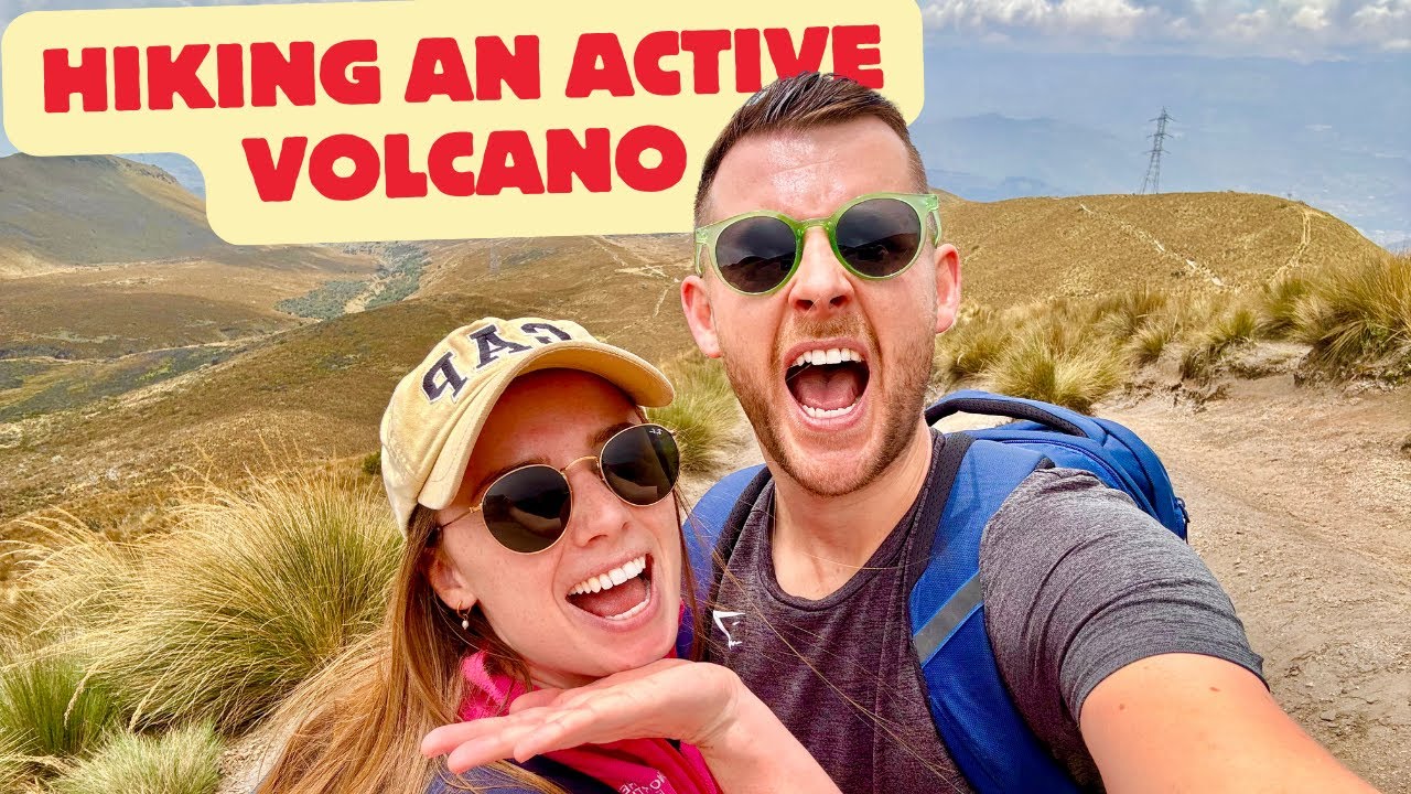 Hiking an active VOLCANO in Quito Ecuador - Pichincha 🇪🇨