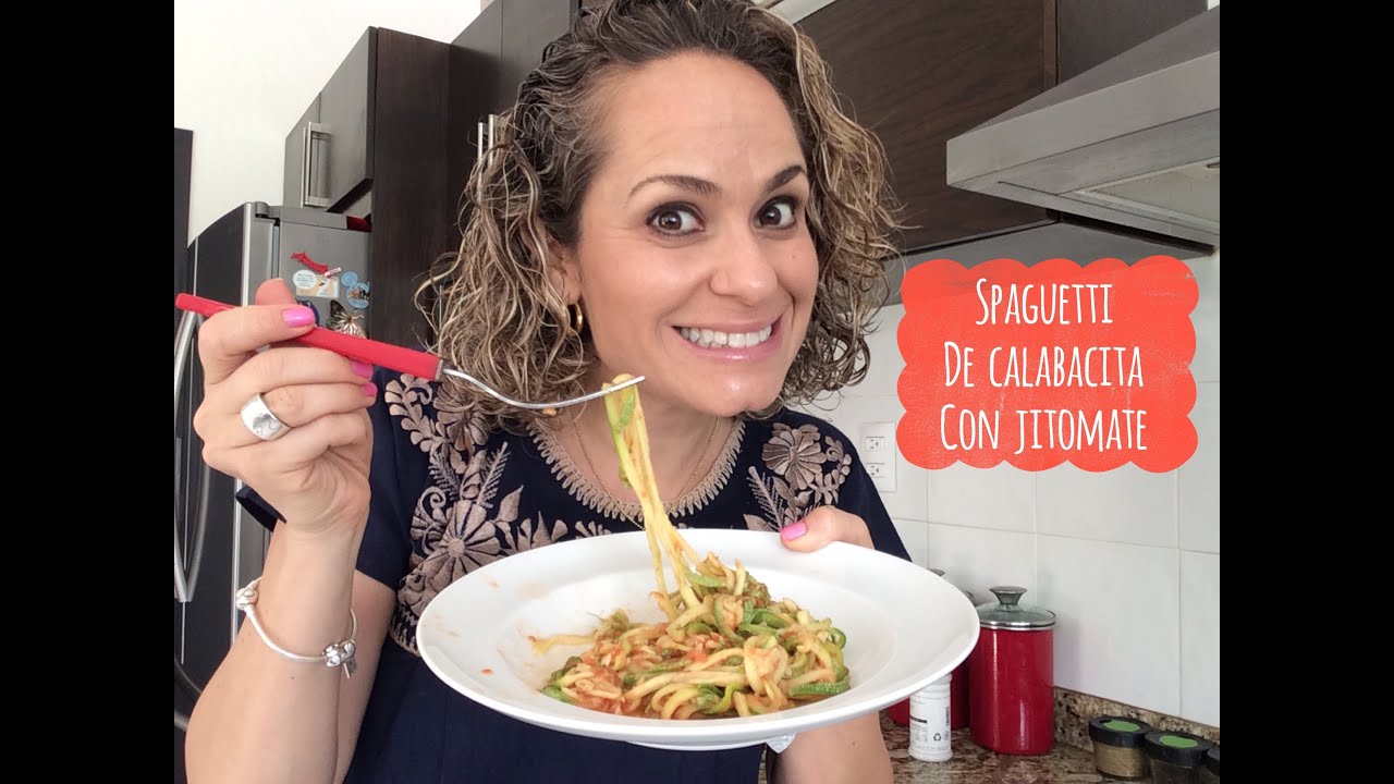 Spaguetti De Calabacita Con Salsa De Jitomate. Nutrireceta. Anutricional