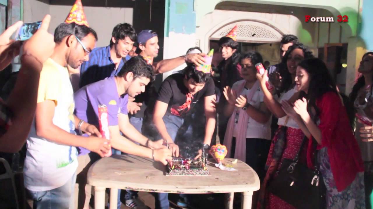 Shivin Narang's - Yuvraj Singh of Suvreen Guggal's Birthday Bash | Screen Journal