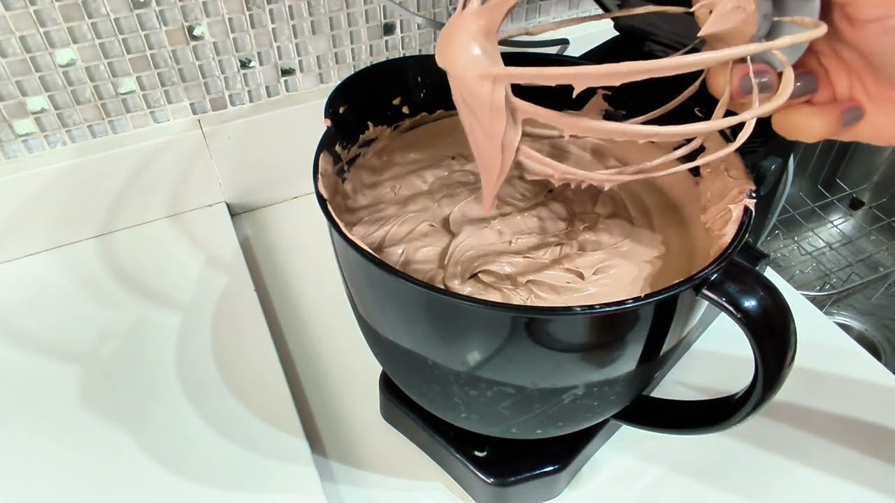 MOUSSE DE CHOCOLATE QUE COLOCO NO COPO DA FELICIDADE 