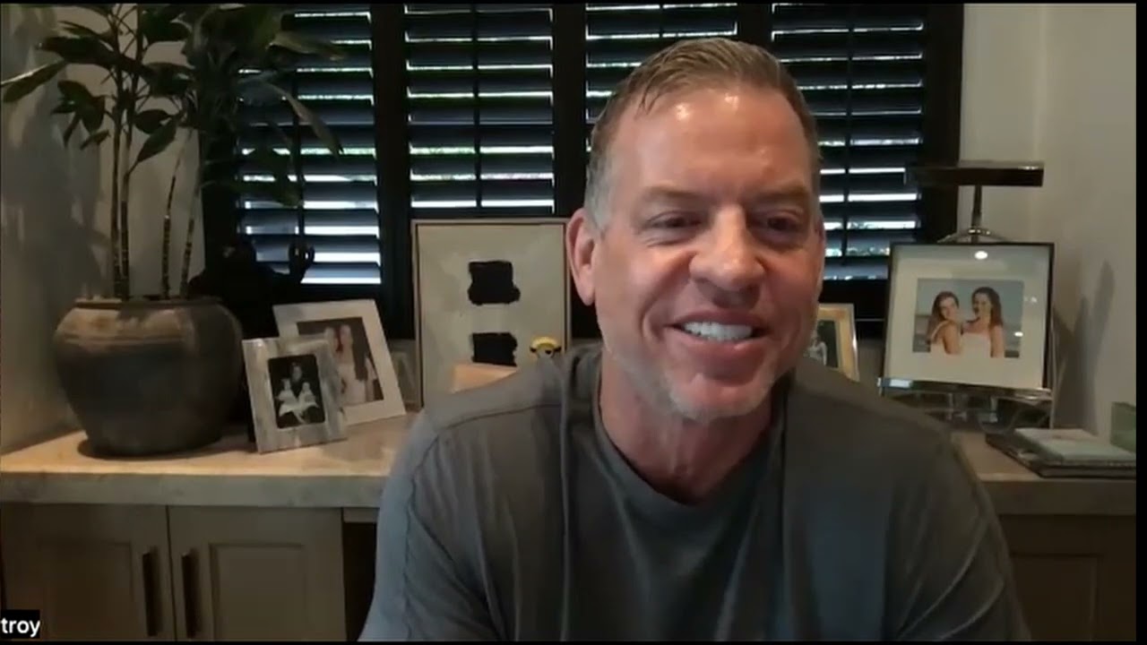 Roy Firestone Interviews Troy Aikman about Jimmy Johnson