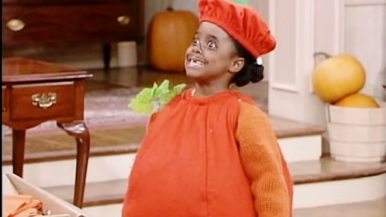 CLIFF’S HALLOWEEN MELTDOWN! 🎃 Trick or Treat Turns into TOTAL CHAOS at the Huxtables! | Cosby Show