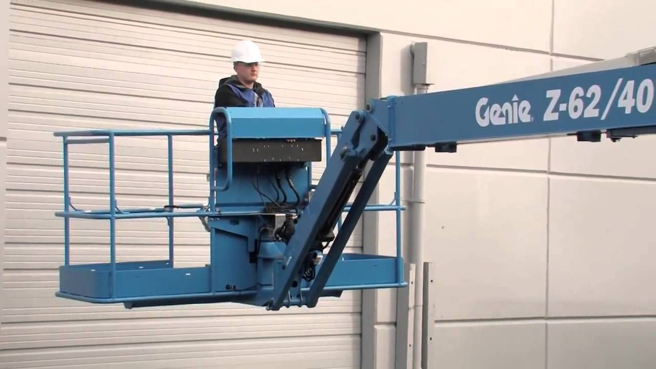 Product Walk-Around: Genie Z™-62/40 Articulating Boom - ANSI