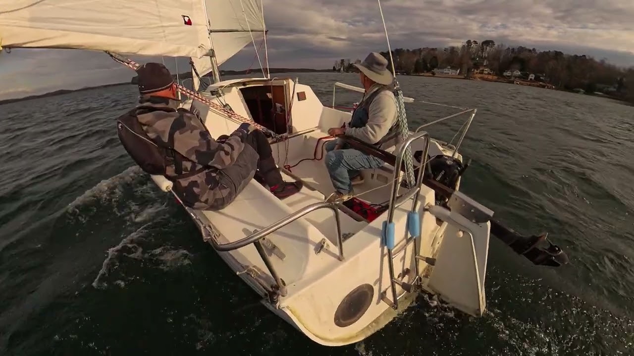 Race to Finish in a Beneteau 21 