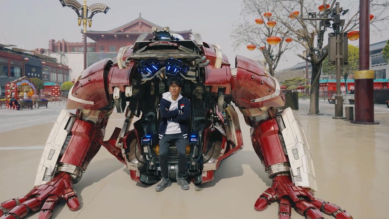 This guy created special effects for Transformers and Iron Man, it’s so exciting！小伙打造变形金刚与钢铁侠特效，太精彩了
