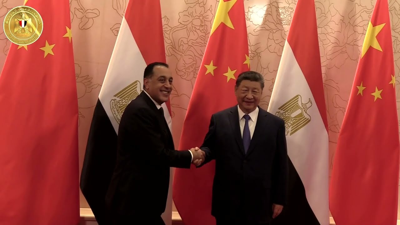 الرئيس الصيني يستقبل رئيس الوزراء بقصر الضيافة بمدينة 