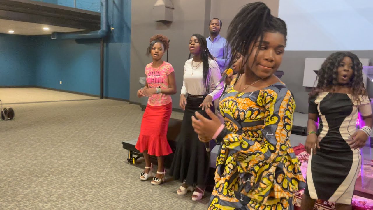 Lounge et adoration with sister Josephine part 1 ( Golgotha grace pentecostal church )