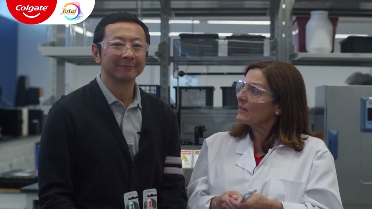 Meet the Scientists: Colgate Total ®Active Prevention Toothbrush Toothpaste Delivery Demonstration