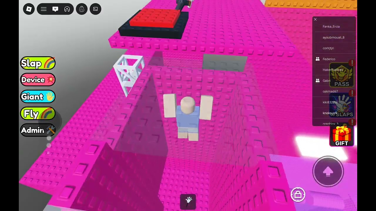 Giochi con un mio amico a parckour della torre