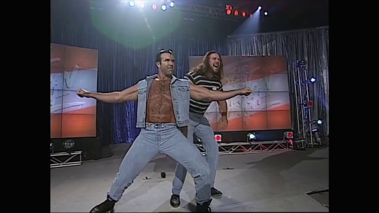 WCW MONDAY NITRO APRIL 3/2000 NWO HULK HOGAN AND OUTSIDERS