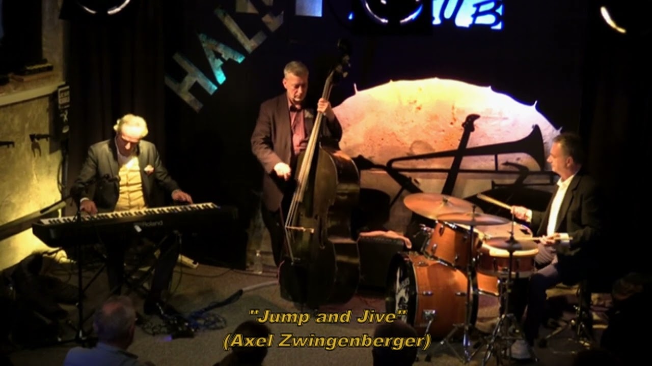 Jean-Pierre BERTRAND Trio, au Hall Blues Club de Pélussin (42410) interprète 