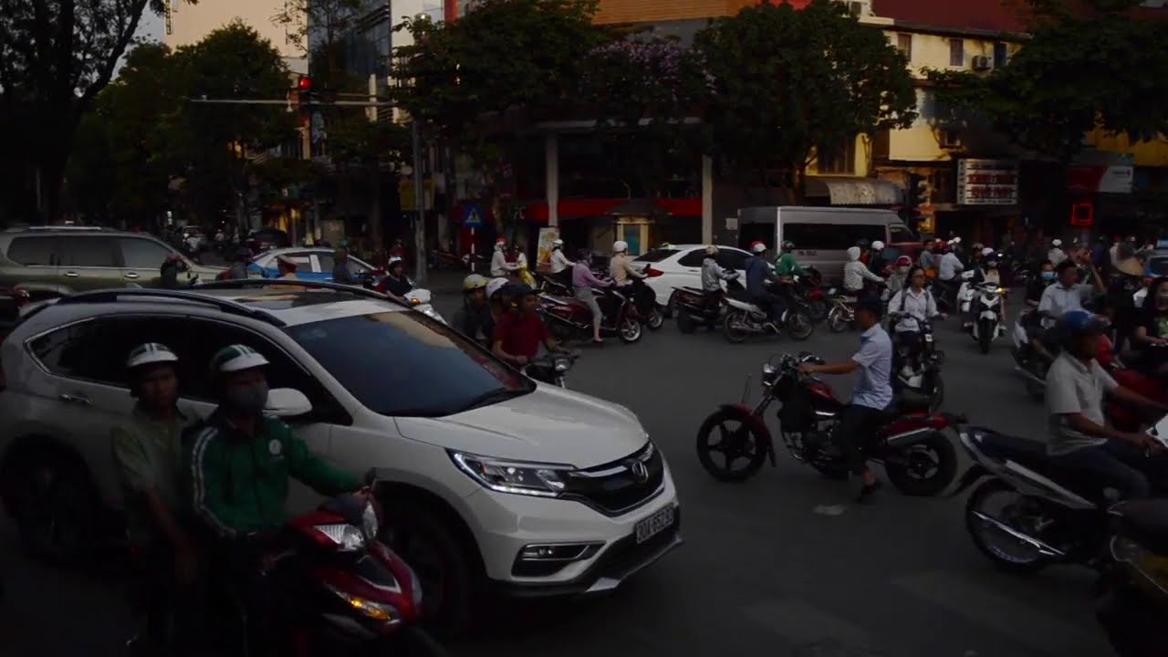 INSANE TRAFFIC IN HANOI, VIETNAM // Rush Hour vs Non Rush Hour