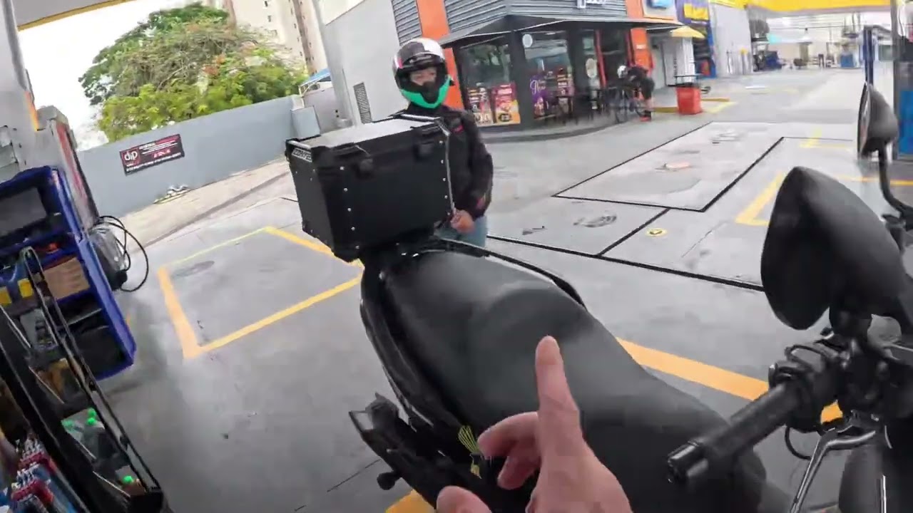 Autonomia de Combustível Zontes 350E na prática e painel vs bomba #zontes #zontes350e #scooter 