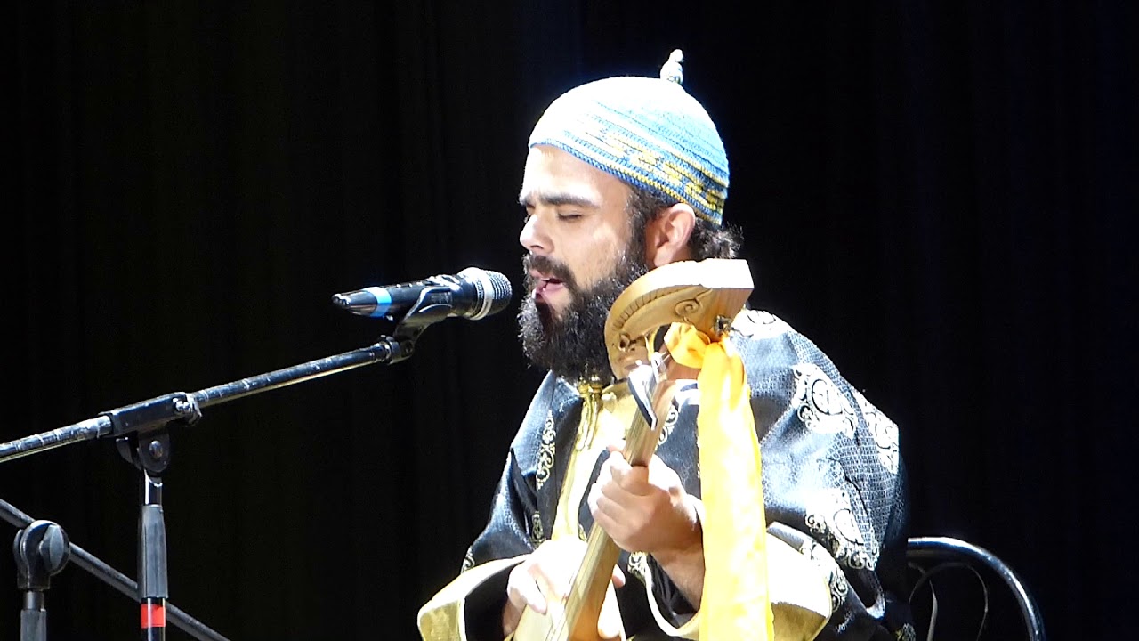 Actuaci&oacute; de Guillem Codern al concert de gala Khoomei a Tuva 2018