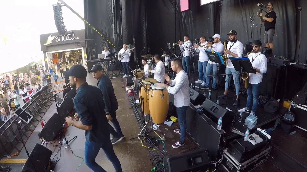 El Jeffrey acompañado por Orquesta La Sabrosa en Corralejo, Fuerteventura 7/3/2020