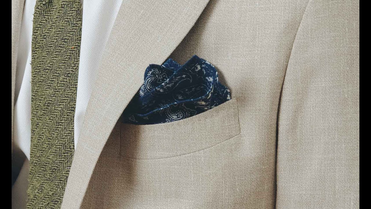3 manières de plier votre pochette de costume facilement