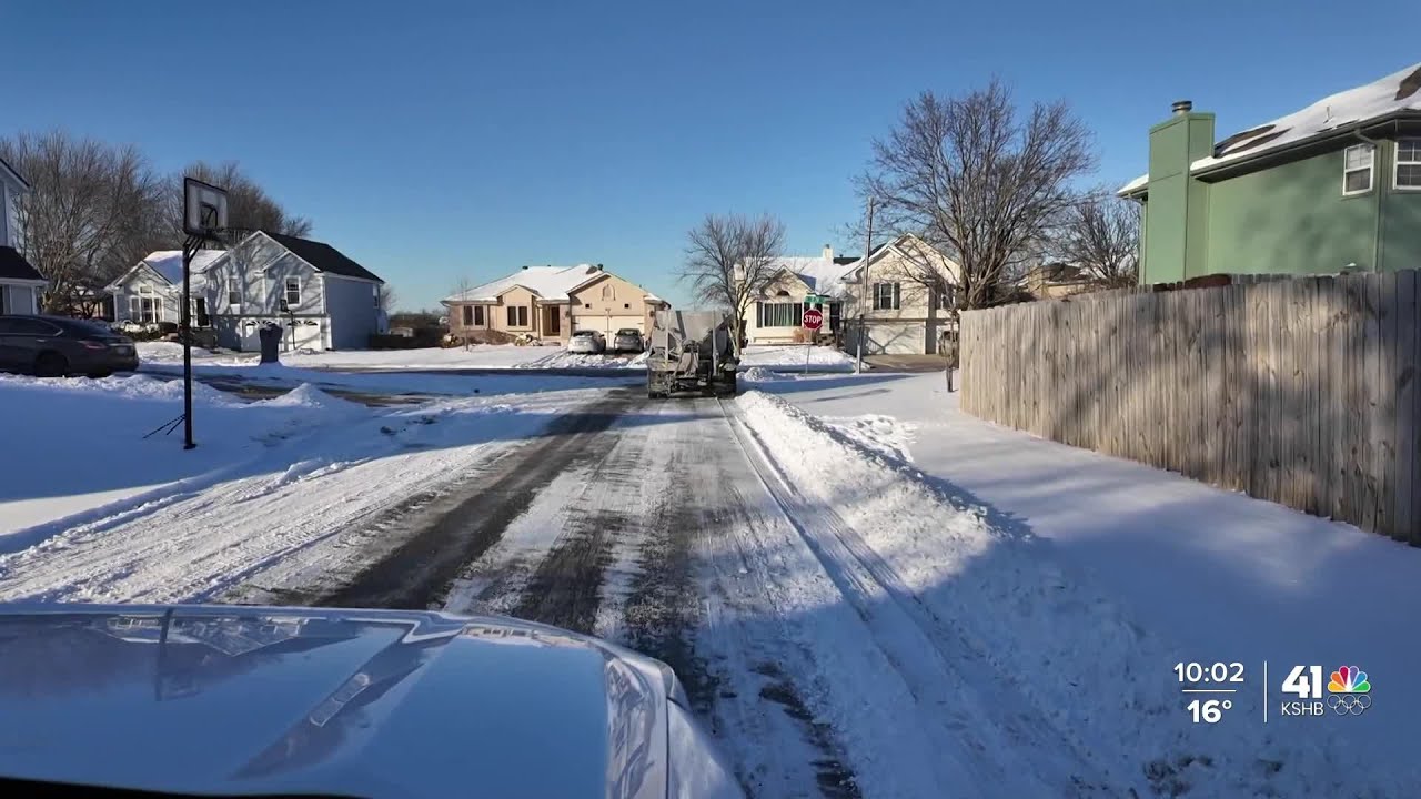 Lee's Summit Public Works Department shares timeline for clearing roads