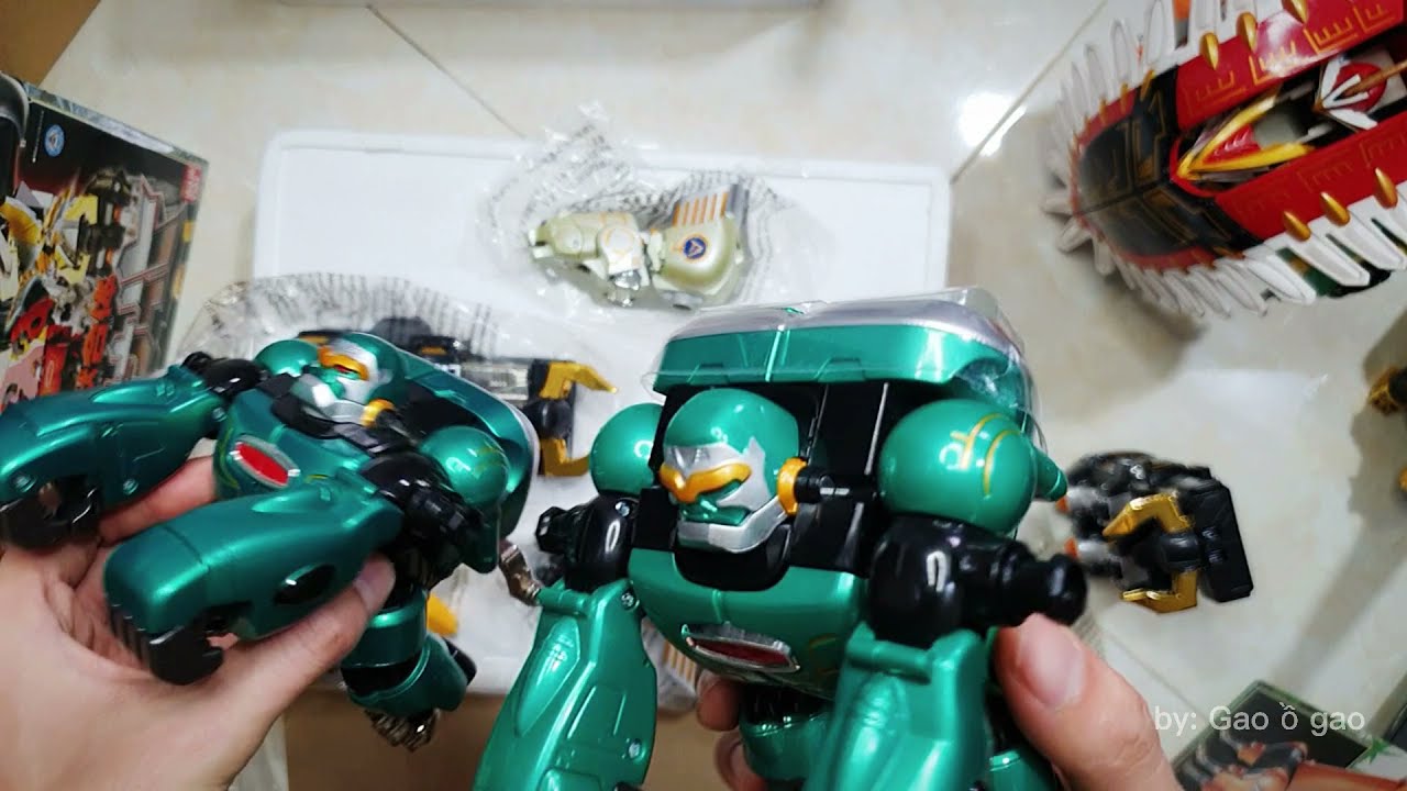 Gao Muscle Bandai Japan 2003 vs Gao Muscle 2001 - 百獣合体ガオマッスル