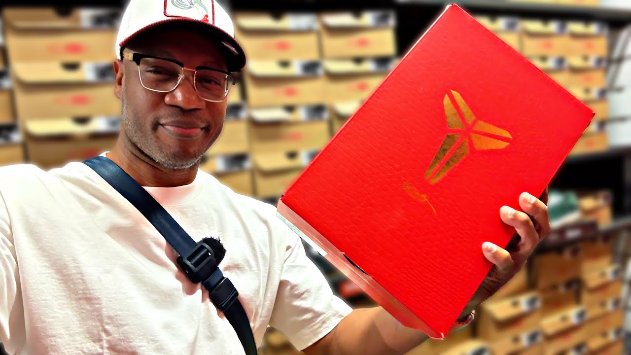 Nike Outlet Walkthrough! (Kobes & Cheap Slides)