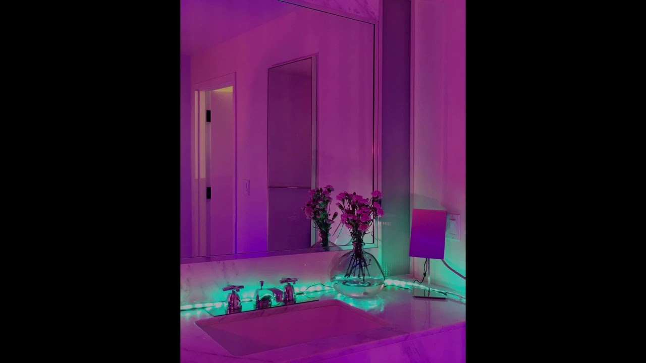 Jhay Cortez - Como Se Siente, pero estas en el baño en una fiesta.