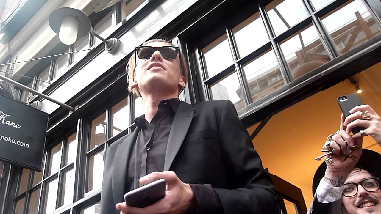 Jamie Campbell Bower/Counterfeit meet up - Come Get Some