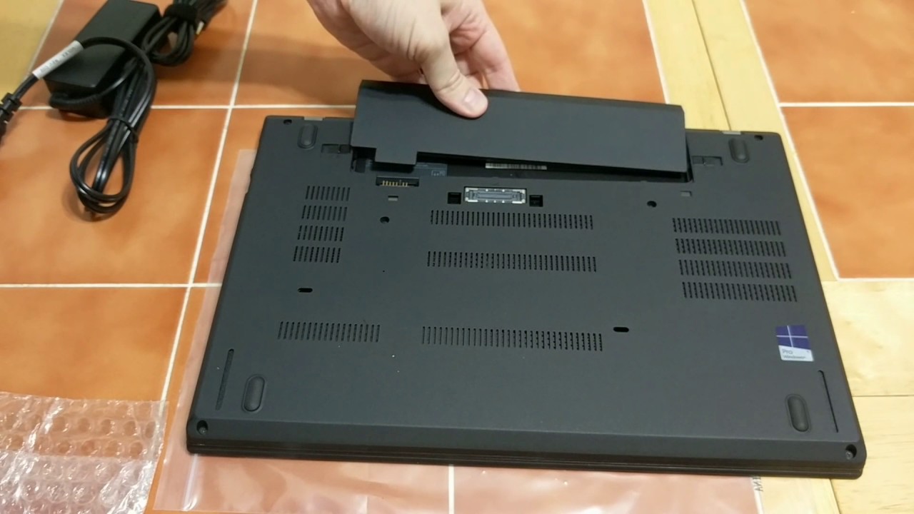 Lenovo T470 unboxing and boot up with 1TB PCI-E SSD, size comparison with T450s