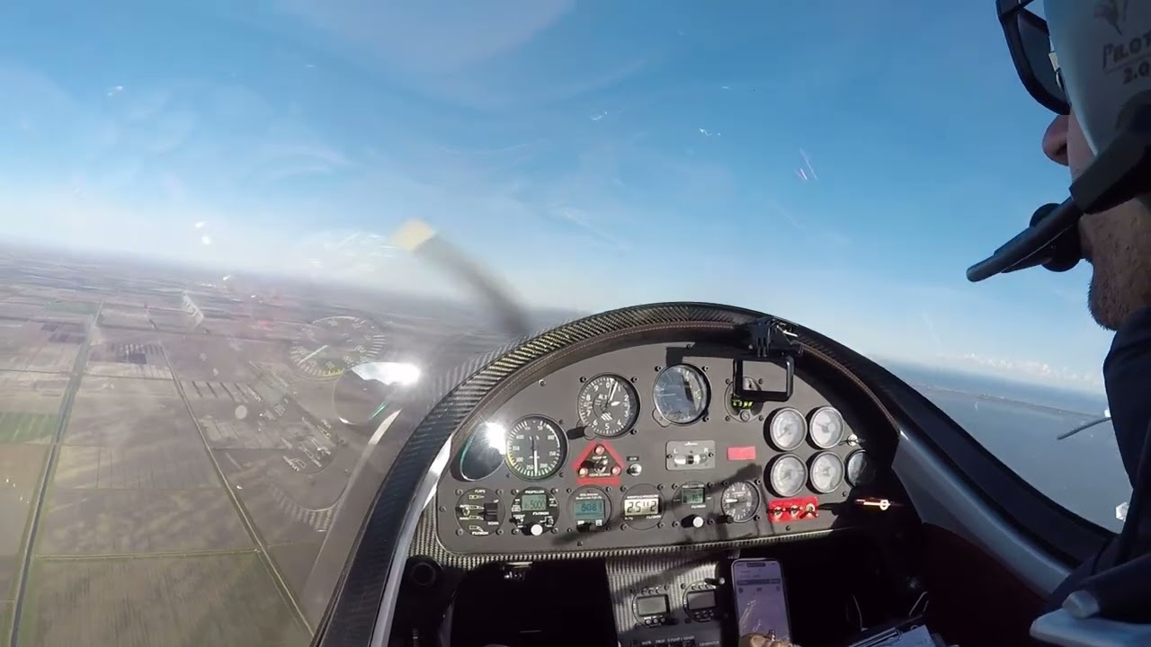 TARRAGON AIRCRAFT  COCKPIT  2024