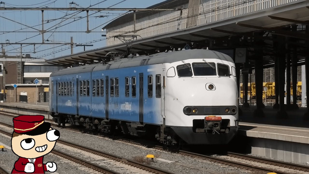 Mat' 64 904 in RRReis kleur komt aan in Amersfoort (eerste commerciële rit!)
