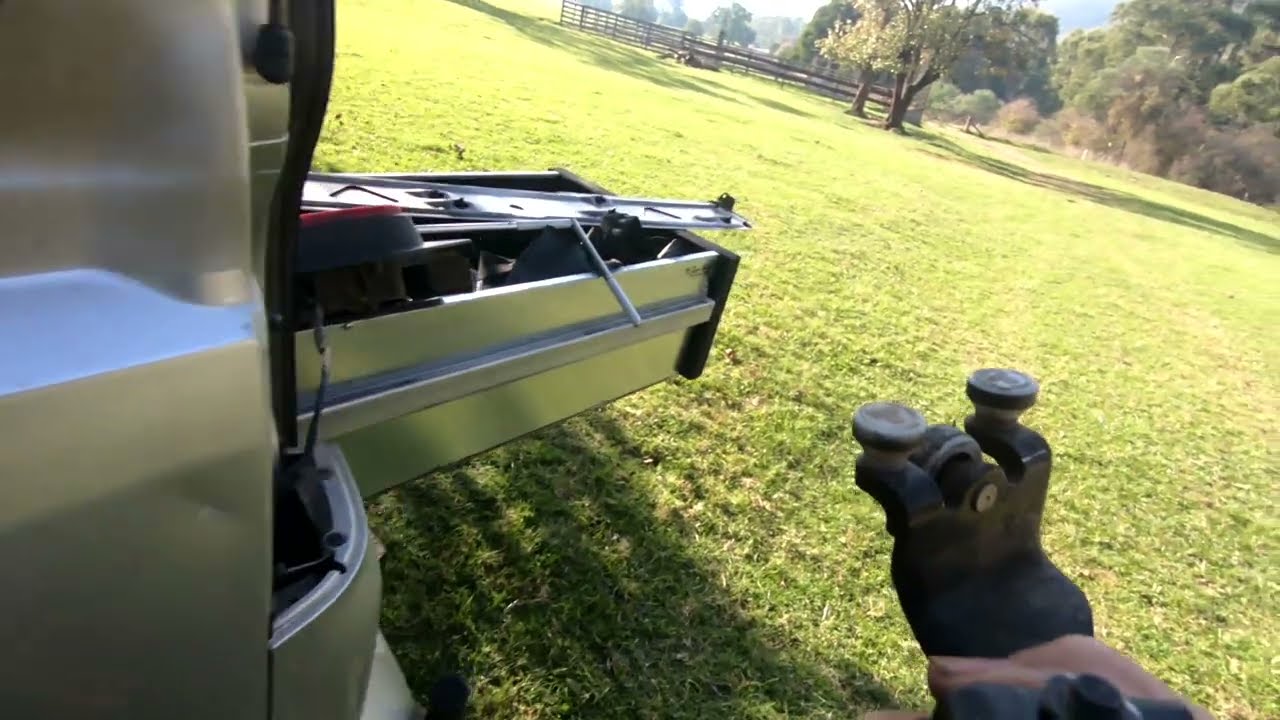 VW T5 Sliding door rear roller hinge replacement