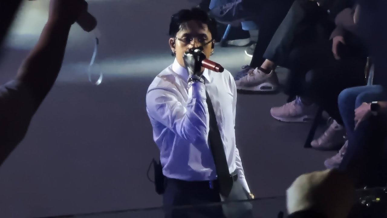 CRIMINAL - FELIP of SB19 Fancam - 240113 APAC Predator League 2024, MOA Arena - Fan Boy Doll Arch