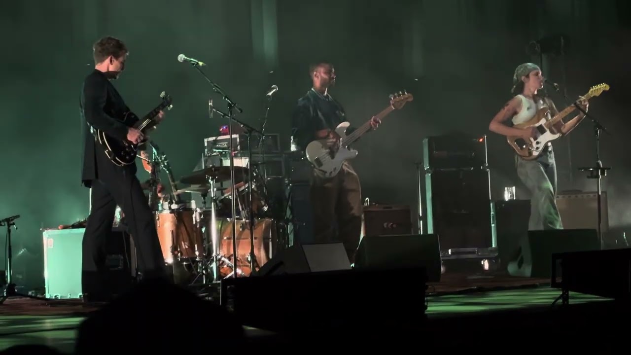 Big Thief No Fear @ Berkeley (12 minute version)