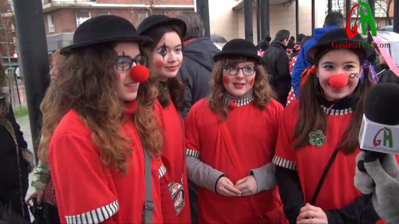 Desfile en Vitoria-Gasteiz de las Comparsas de Carnaval 2014